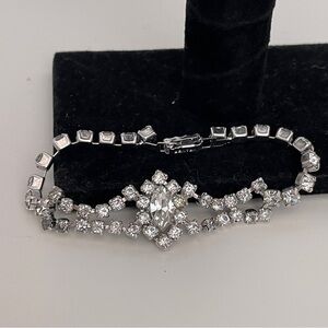Vintage 50's KRAMAR Rhinestone Holiday Christmas Regency Princess Retro Bracelet